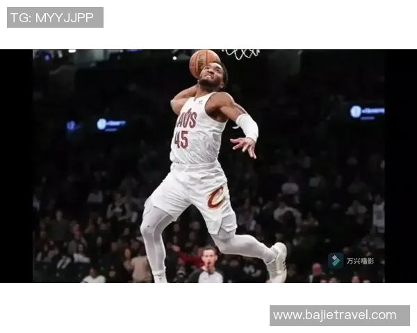 多诺万米切尔引领球队新篇章展现超凡篮球才华与领导力