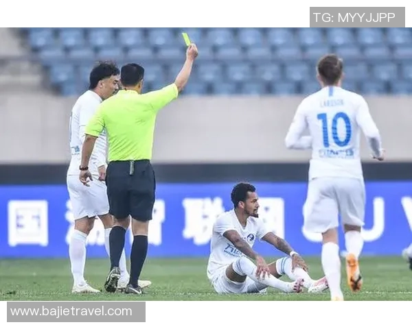 泰达与大连人精彩对决集锦回顾全场精彩瞬间与战术分析