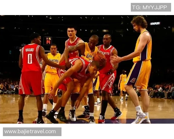 湖人热火经典对决回顾:历史瞬间与传奇球员的巅峰对抗 湖人热火经典对决回顾:历史瞬间与传奇球员的巅峰对抗