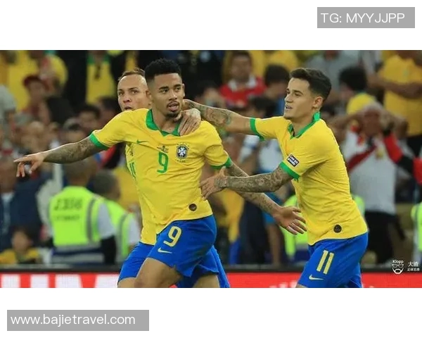 重庆足球队中路突破战术解析与球队未来发展展望