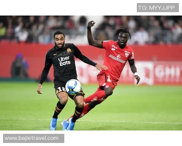 马赛与瓦郎谢那对决前瞻分析双方实力及战术布局探讨 马赛与瓦郎谢那对决前瞻分析双方实力及战术布局探讨