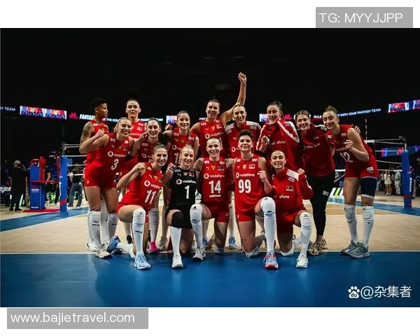 2014年美国女排与土耳其的激烈对决回顾与精彩瞬间分析 2014年美国女排与土耳其的激烈对决回顾与精彩瞬间分析