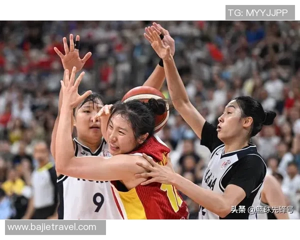 北京女篮与山西女篮激战正酣争夺女篮联赛季后赛资格的关键之战